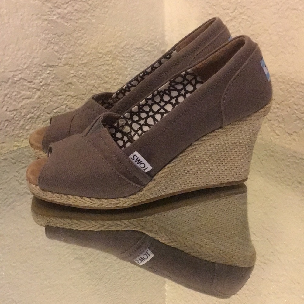 Toms Wedge Heels w/ Peep Toe